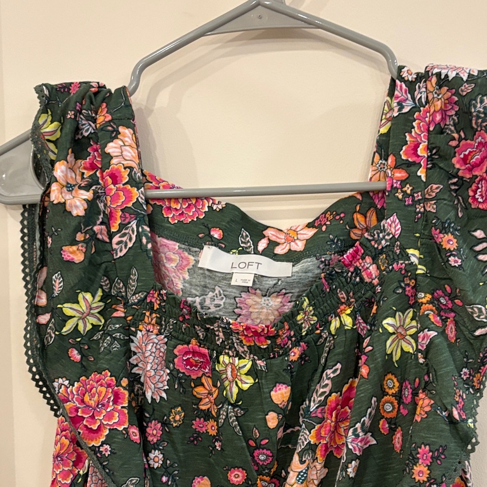 Loft Floral shirt and Peach Pants Set - Picture 3 of 5